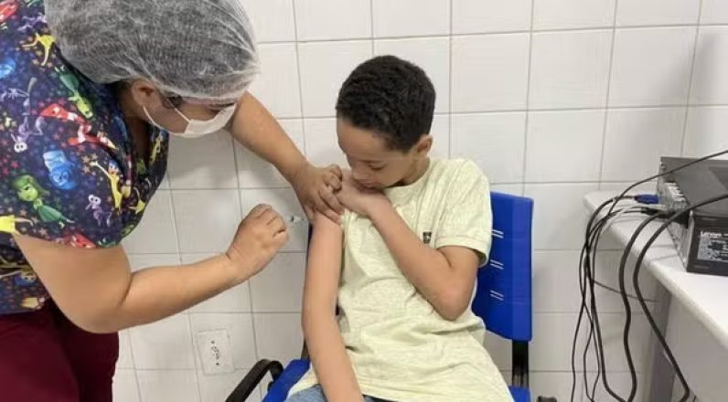 Crianças e adolescentes de 10 a 14 anos são convocados para vacinação contra a dengue em Teresina — Foto: Reprodução/Ascom FMS